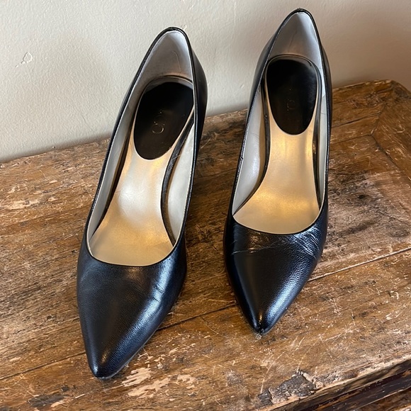 Nine and Co Black Patent Leather Classic Pumps Size 8 - Picture 1 of 7